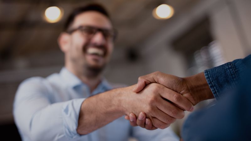 Learn how to tell if your Canadian immigration agent can be trusted by checking these things.
