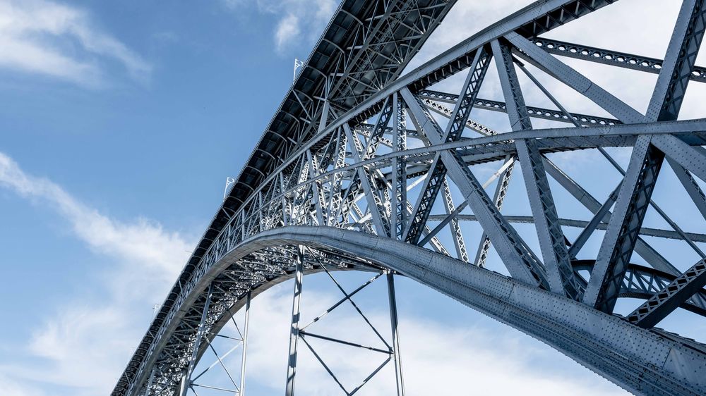 10 Fun Facts about Hamilton iron work bridge