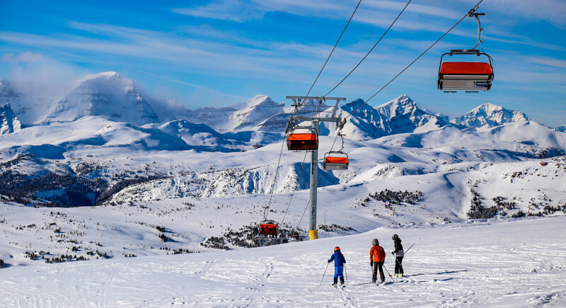 Skiers in the Canadian Rockies, Banff National Park Skiers in the Canadian Rockies, Banff National Park