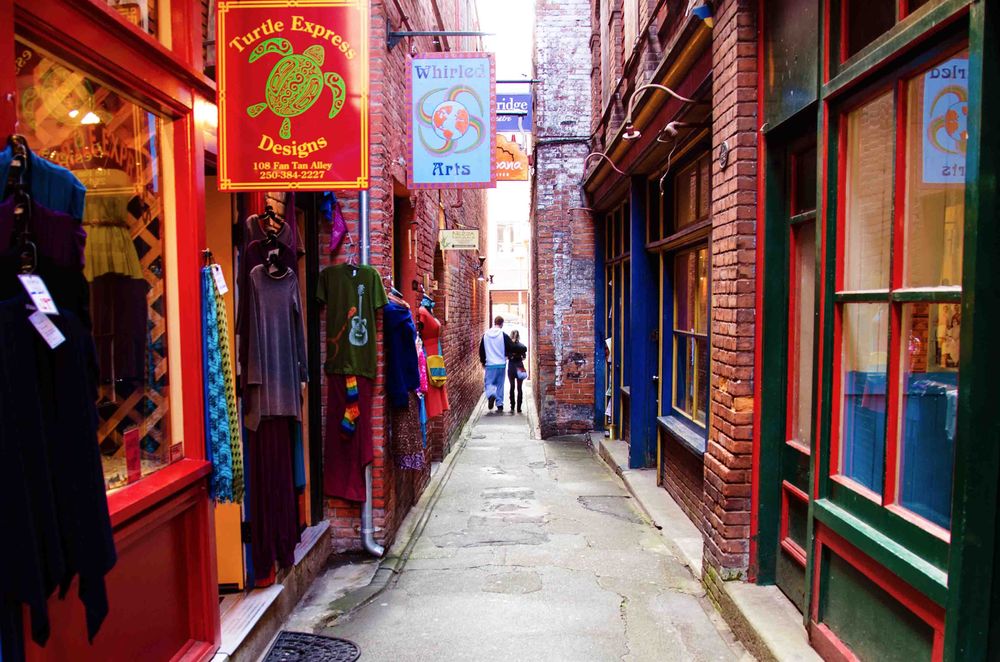 Top 10 Reasons to Visit Victoria Fan Tan Alley in Victoria Chinatown