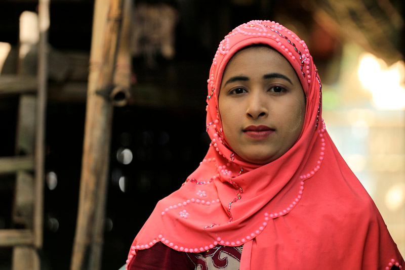 https://canadianvisa.org/blog/news/canadian-donations-have-been-allocated-to-myanmar-crisis immigrant woman