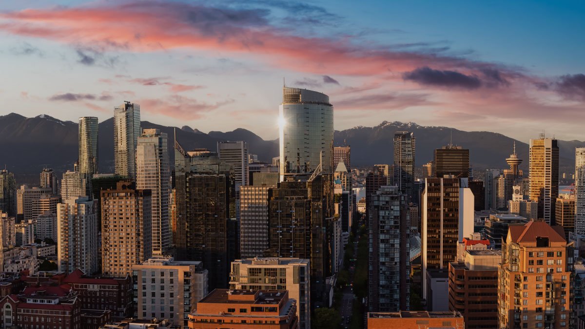 Top 5 Canadian Provinces for Unskilled Workers downtown-canada-top-5-canadian-provinces-for-unskilled-workers