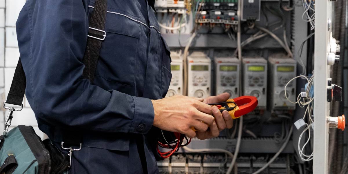 Industrial Electricians in Canada