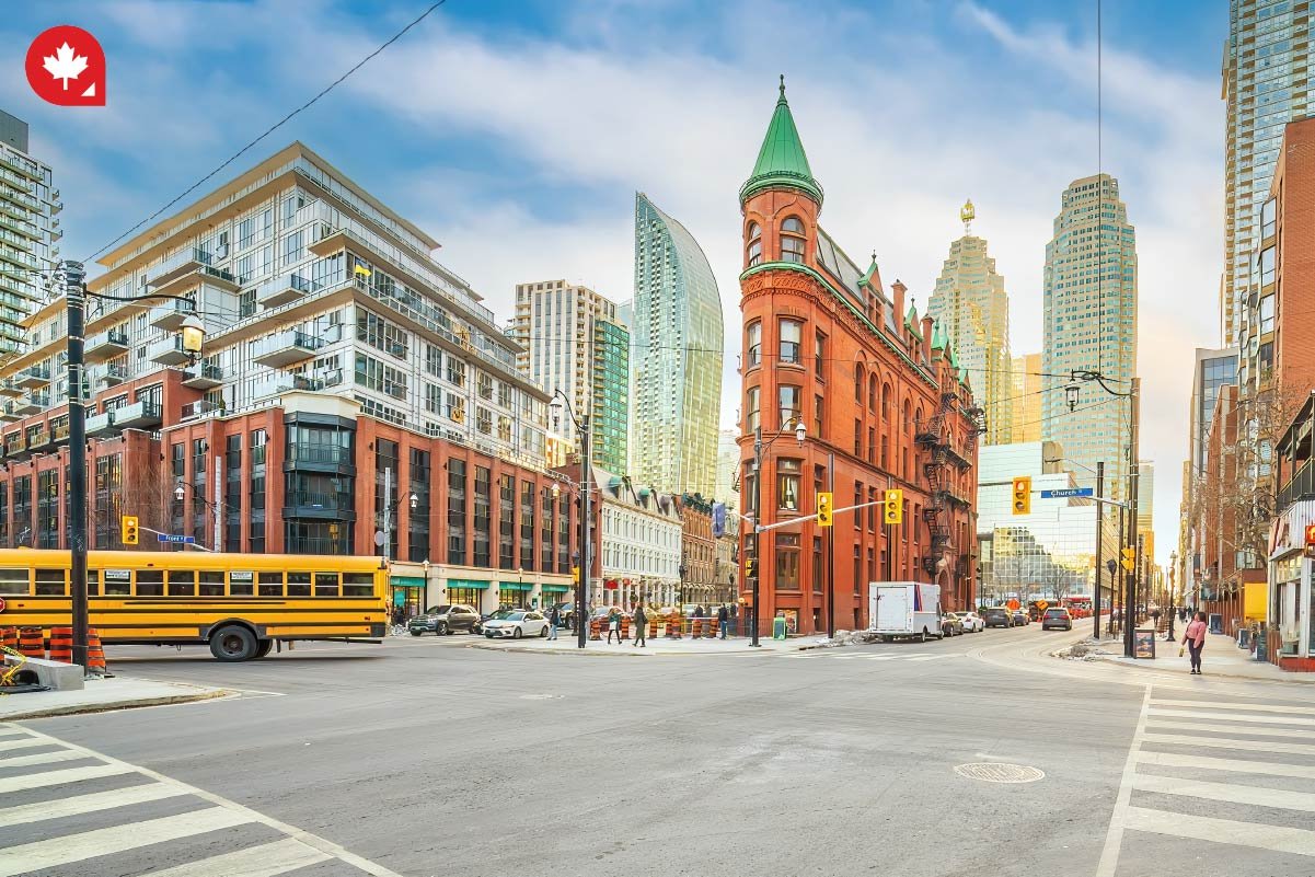 Top Cities To Live In Canada For New Immigrants | CanadianVisa Toronto